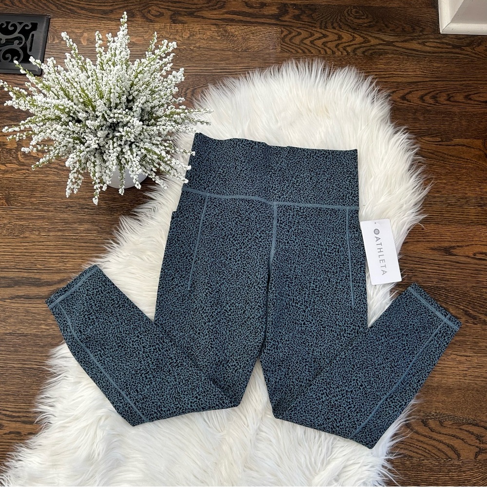 Athleta Blue Cheetah Leggings 7/8